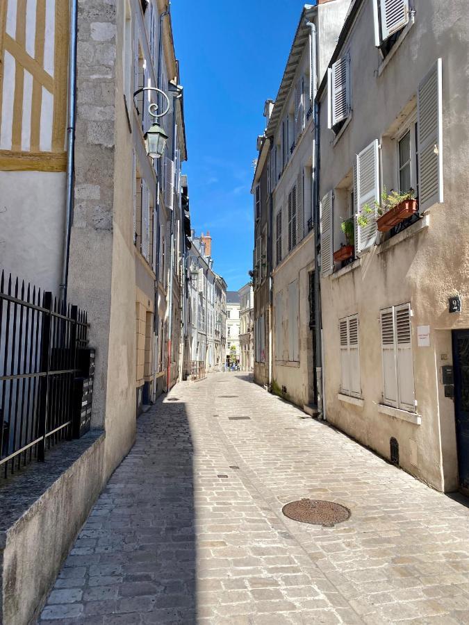 Le repaire d'Esmeralda Orléans Extérieur photo